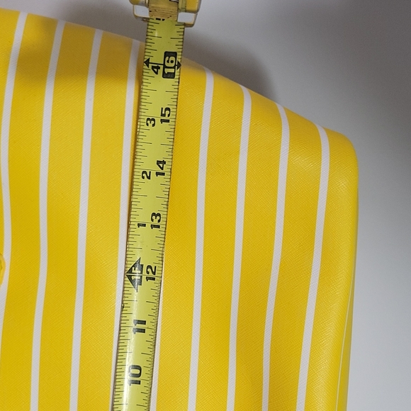 Kenneth Cole Reaction shoulder bag - Picture 4 of 9